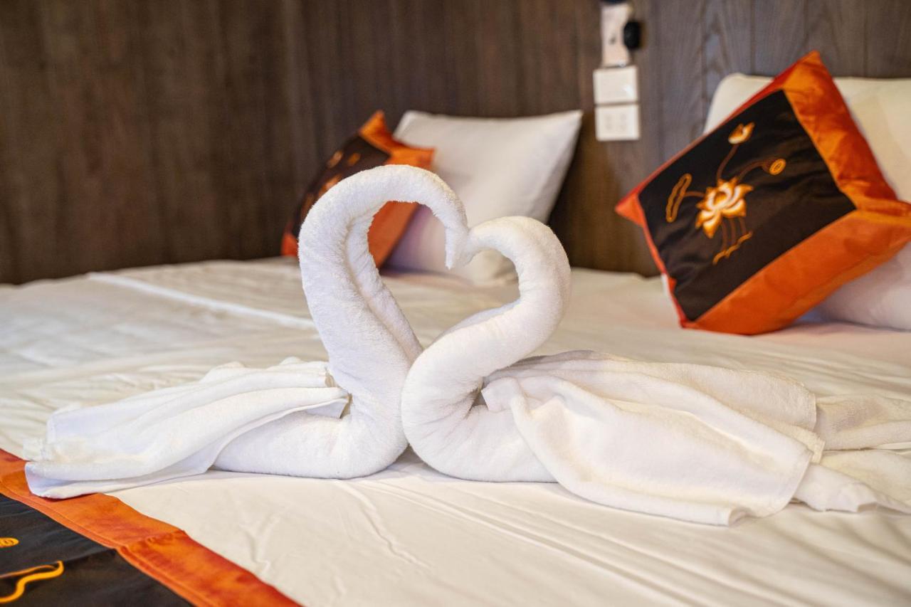 Camellia Eco Home &Tra My Restaurant Νιν Μπιν Εξωτερικό φωτογραφία